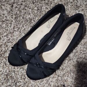 Elegant Black Flats by Montego Bay Club